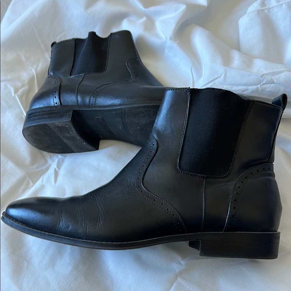 Stacy Adams Black Chelsea Boots Sleek Leather Design View 2